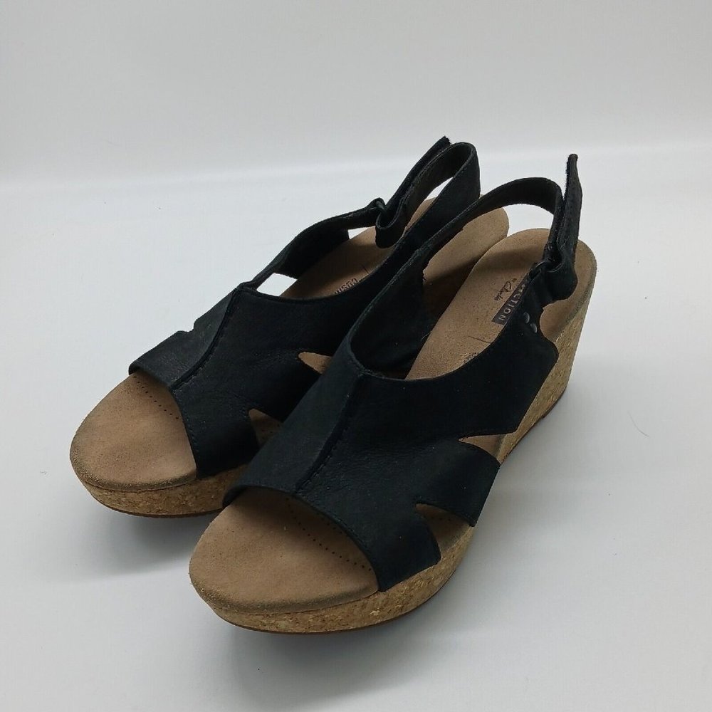 Clarks Collection Woman's 8.5 Black Open Toe Soft Cushion Cork Wedge Sandals